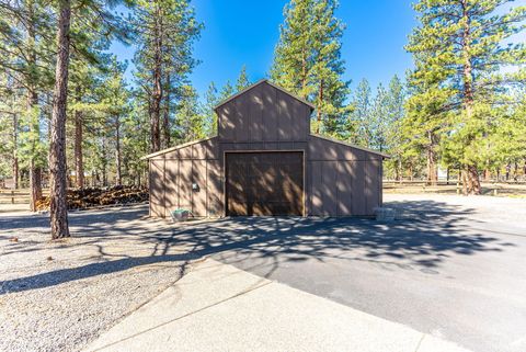 Tiny photo for 69255 Crooked Horseshoe Road, Sisters, OR 97759 (MLS # 220215140)