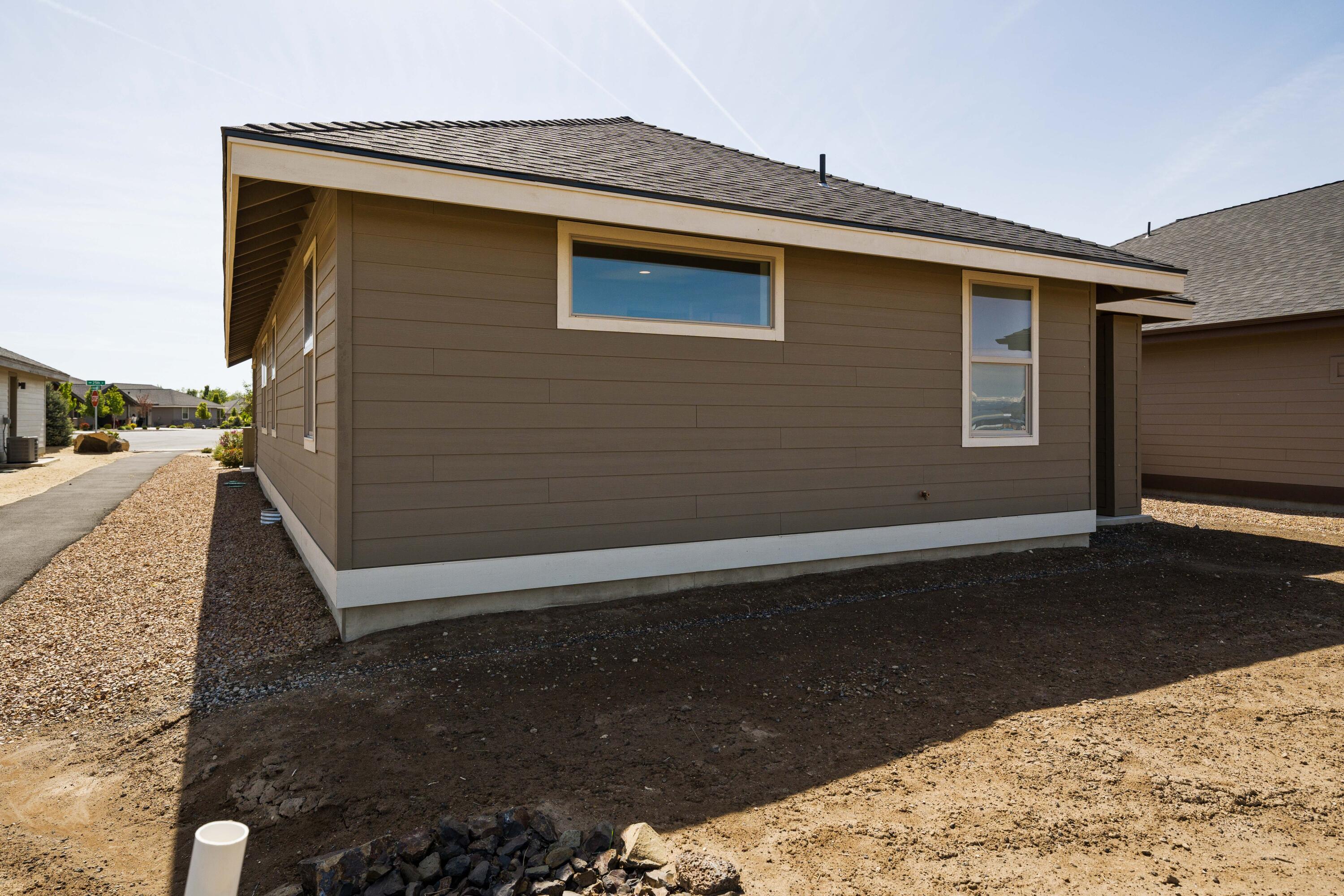 2633 NW Redwood Circle 25