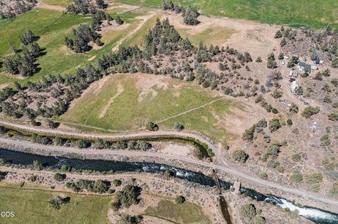 Tiny photo for 4220 NE Smith Rock Way, Terrebonne, OR 97760 (MLS # 220225834)