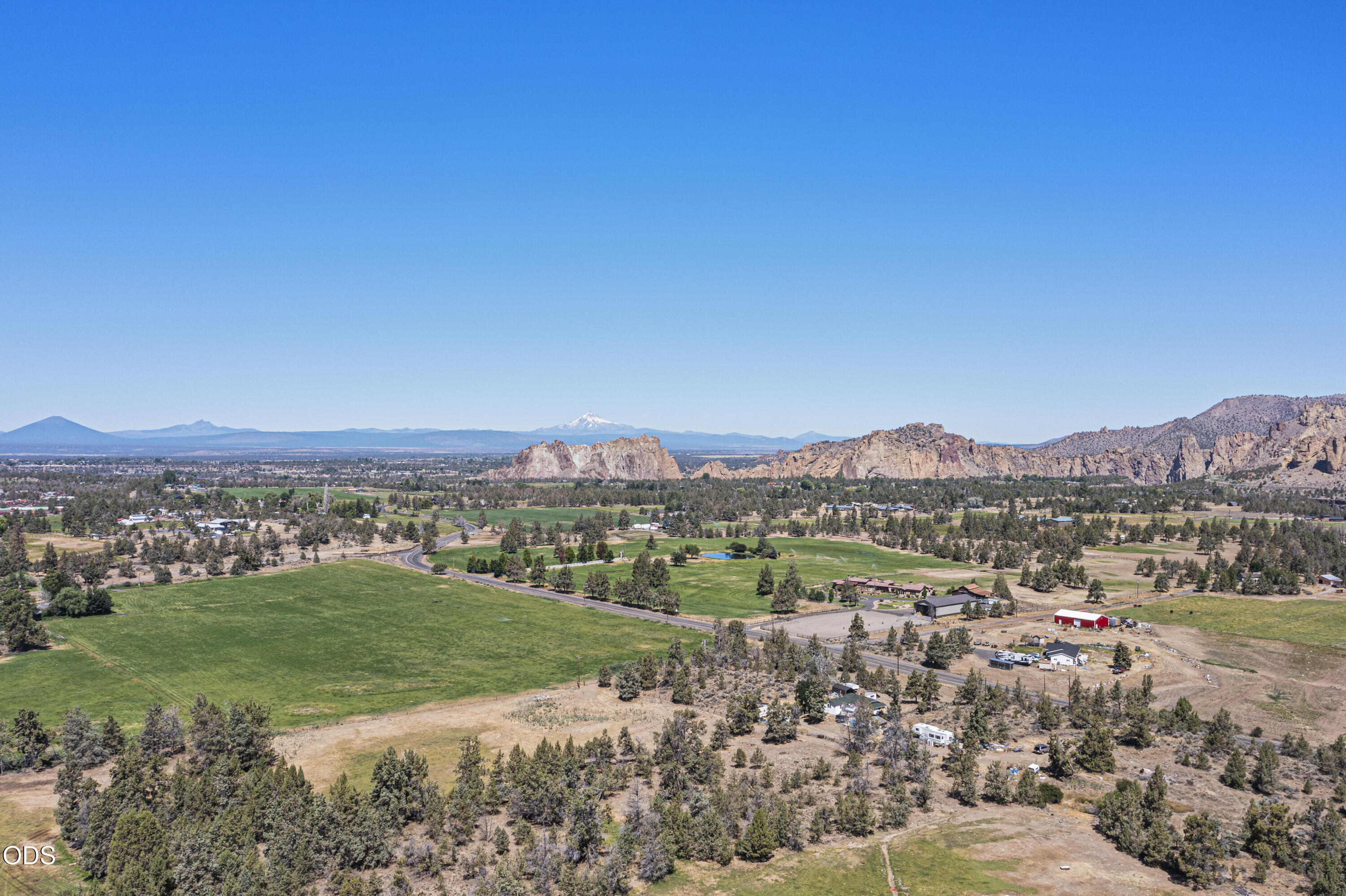 4220 NE Smith Rock Way