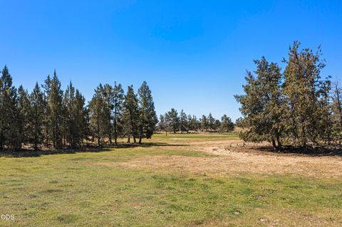 Tiny photo for 4220 NE Smith Rock Way, Terrebonne, OR 97760 (MLS # 220225834)