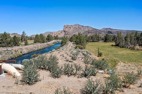 Tiny photo for 4220 NE Smith Rock Way, Terrebonne, OR 97760 (MLS # 220225834)