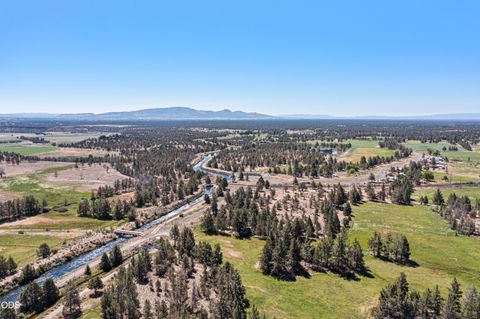 Tiny photo for 4220 NE Smith Rock Way, Terrebonne, OR 97760 (MLS # 220225834)