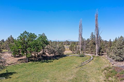 Tiny photo for 4220 NE Smith Rock Way, Terrebonne, OR 97760 (MLS # 220225834)