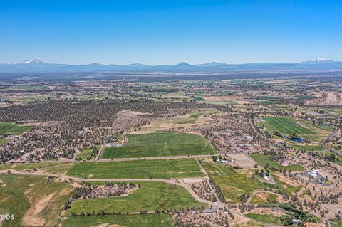 Tiny photo for 4220 NE Smith Rock Way, Terrebonne, OR 97760 (MLS # 220225834)