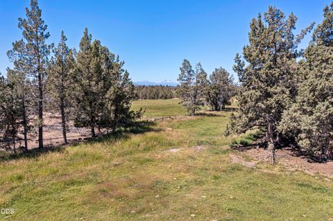 Tiny photo for 4220 NE Smith Rock Way, Terrebonne, OR 97760 (MLS # 220225834)
