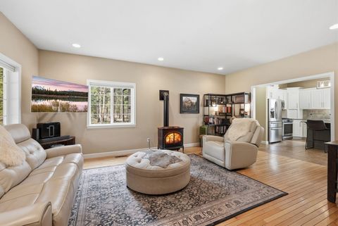 Tiny photo for 14861 Crupper, Sisters, OR 97759 (MLS # 220217832)