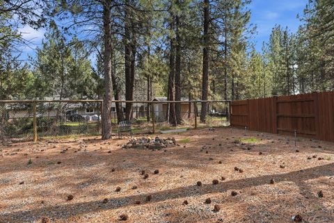 Tiny photo for 14861 Crupper, Sisters, OR 97759 (MLS # 220217832)