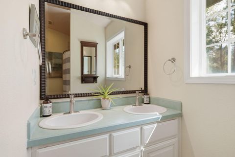 Tiny photo for 14861 Crupper, Sisters, OR 97759 (MLS # 220217832)