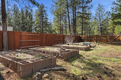 Tiny photo for 14861 Crupper, Sisters, OR 97759 (MLS # 220217832)