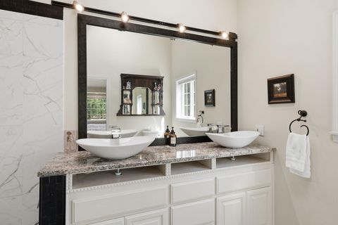 Tiny photo for 14861 Crupper, Sisters, OR 97759 (MLS # 220217832)