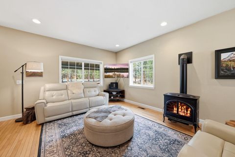 Tiny photo for 14861 Crupper, Sisters, OR 97759 (MLS # 220217832)