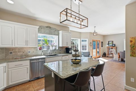 Tiny photo for 14861 Crupper, Sisters, OR 97759 (MLS # 220217832)