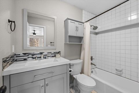 Tiny photo for 1500 Panther Gulch Road, Williams, OR 97544 (MLS # 220217185)