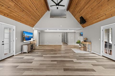 Tiny photo for 1500 Panther Gulch Road, Williams, OR 97544 (MLS # 220217185)