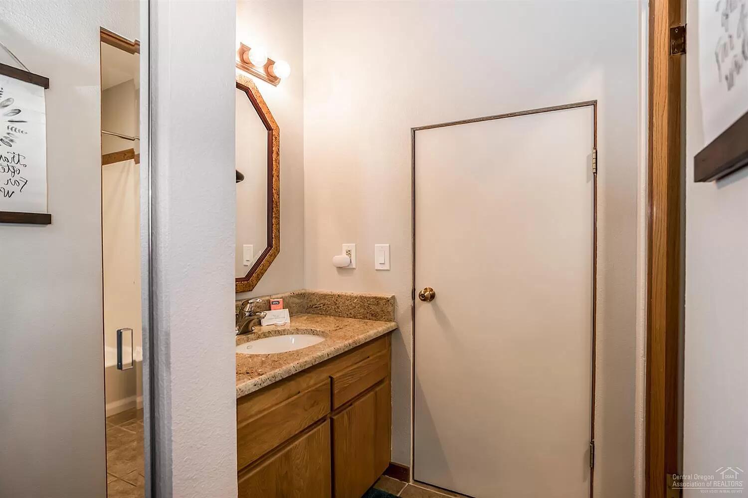 Inn Of The 7th - Residential