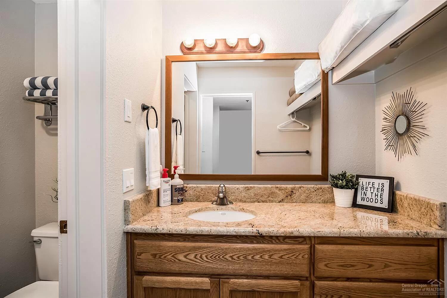 Inn Of The 7th - Residential