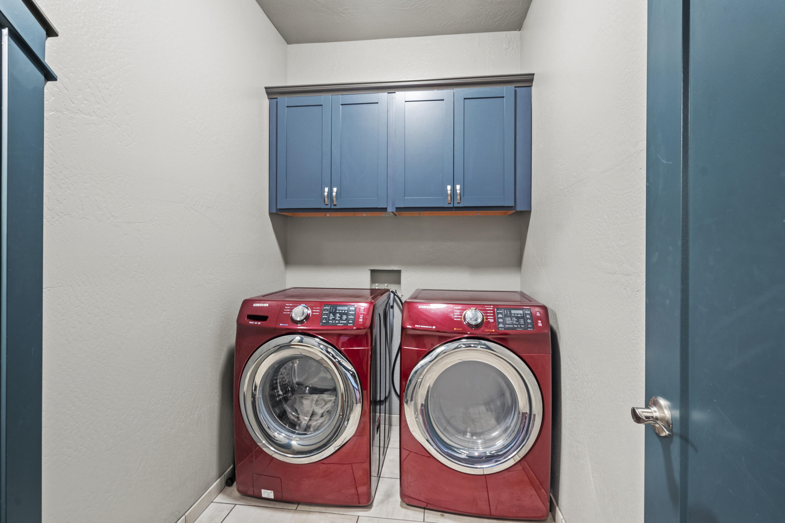 Snowy Butte Meadows - Residential