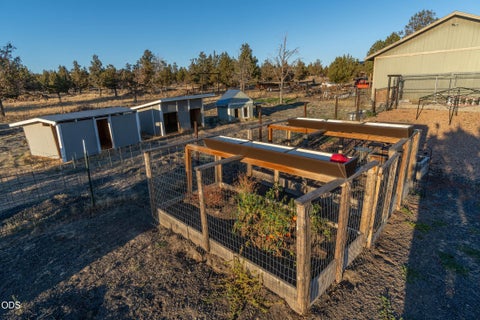 Tiny photo for 5097 SE Iowa Avenue, Prineville, OR 97754 (MLS # 220229894)