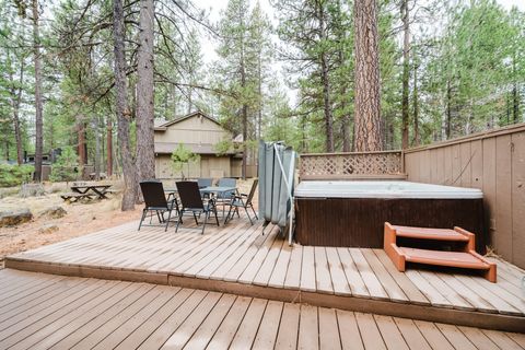 Tiny photo for 18015 Diamond Peak Lane #11, Sunriver, OR 97707 (MLS # 220211675)
