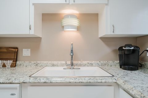 Tiny photo for 18015 Diamond Peak Lane #11, Sunriver, OR 97707 (MLS # 220211675)