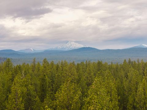 Tiny photo for 18015 Diamond Peak Lane #11, Sunriver, OR 97707 (MLS # 220211675)