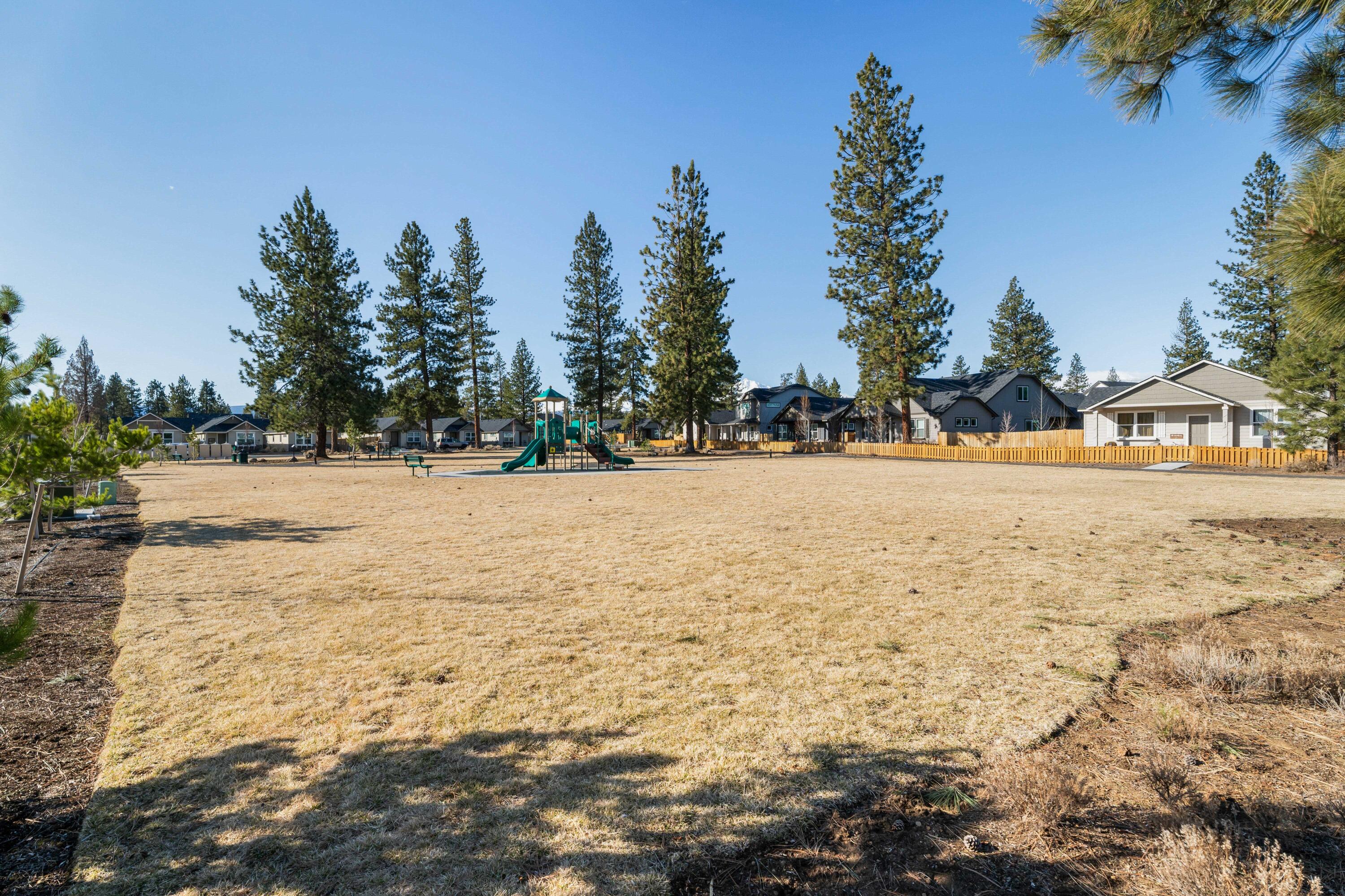 Mckenzie Meadow Vill - Residential