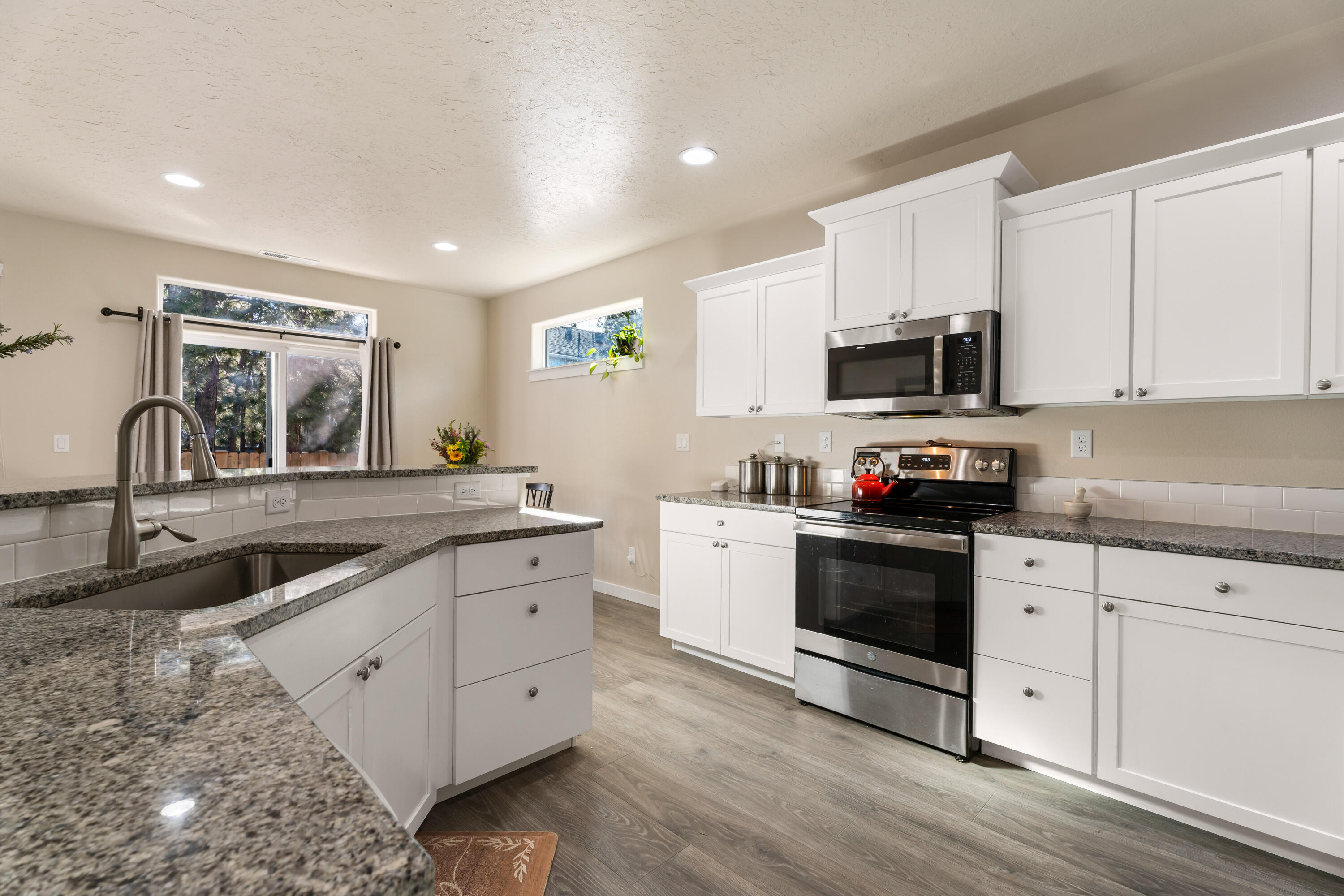 Mckenzie Meadow Vill - Residential