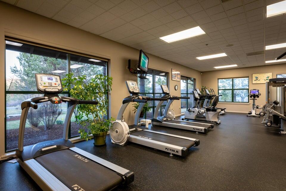 Running YResort - Land