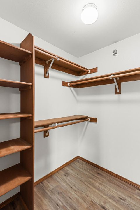 Tiny photo for 540 Jeanette Avenue, Medford, OR 97501 (MLS # 220219964)