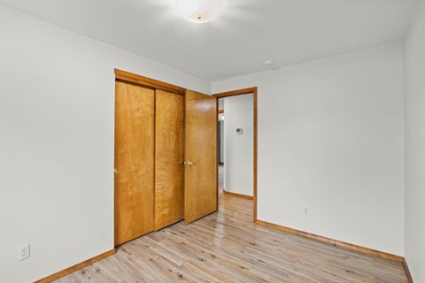 Tiny photo for 540 Jeanette Avenue, Medford, OR 97501 (MLS # 220219964)