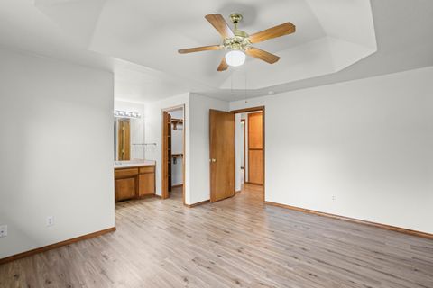 Tiny photo for 540 Jeanette Avenue, Medford, OR 97501 (MLS # 220219964)