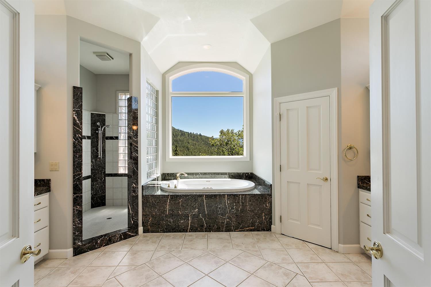 Sun Ridge Estates - Residential