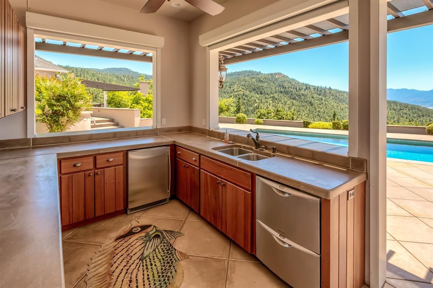 Sun Ridge Estates - Residential