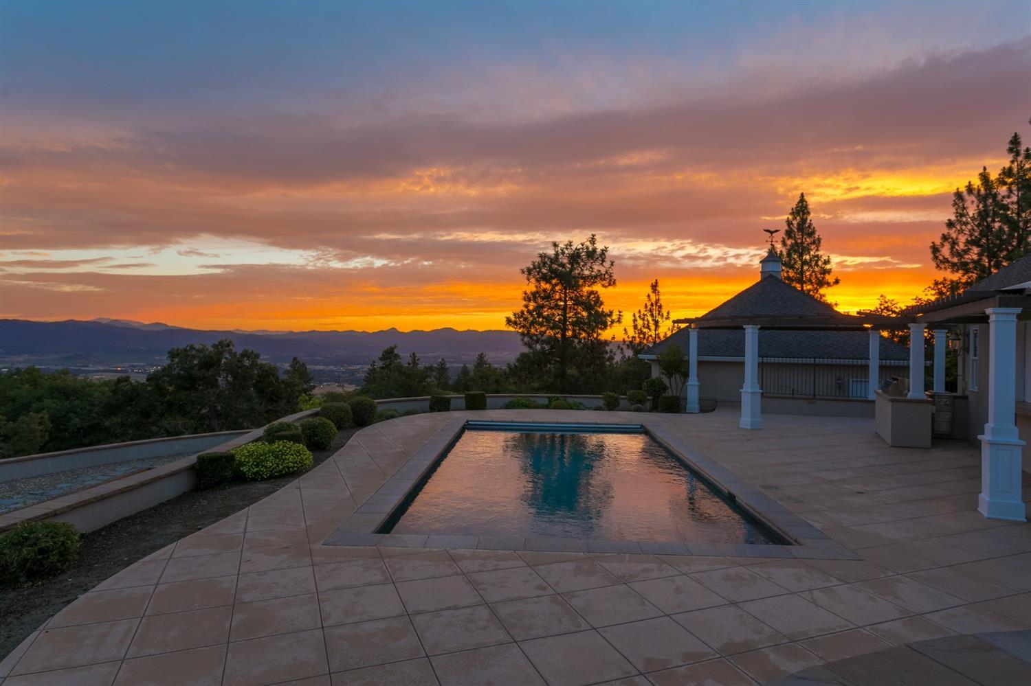 Sun Ridge Estates - Residential