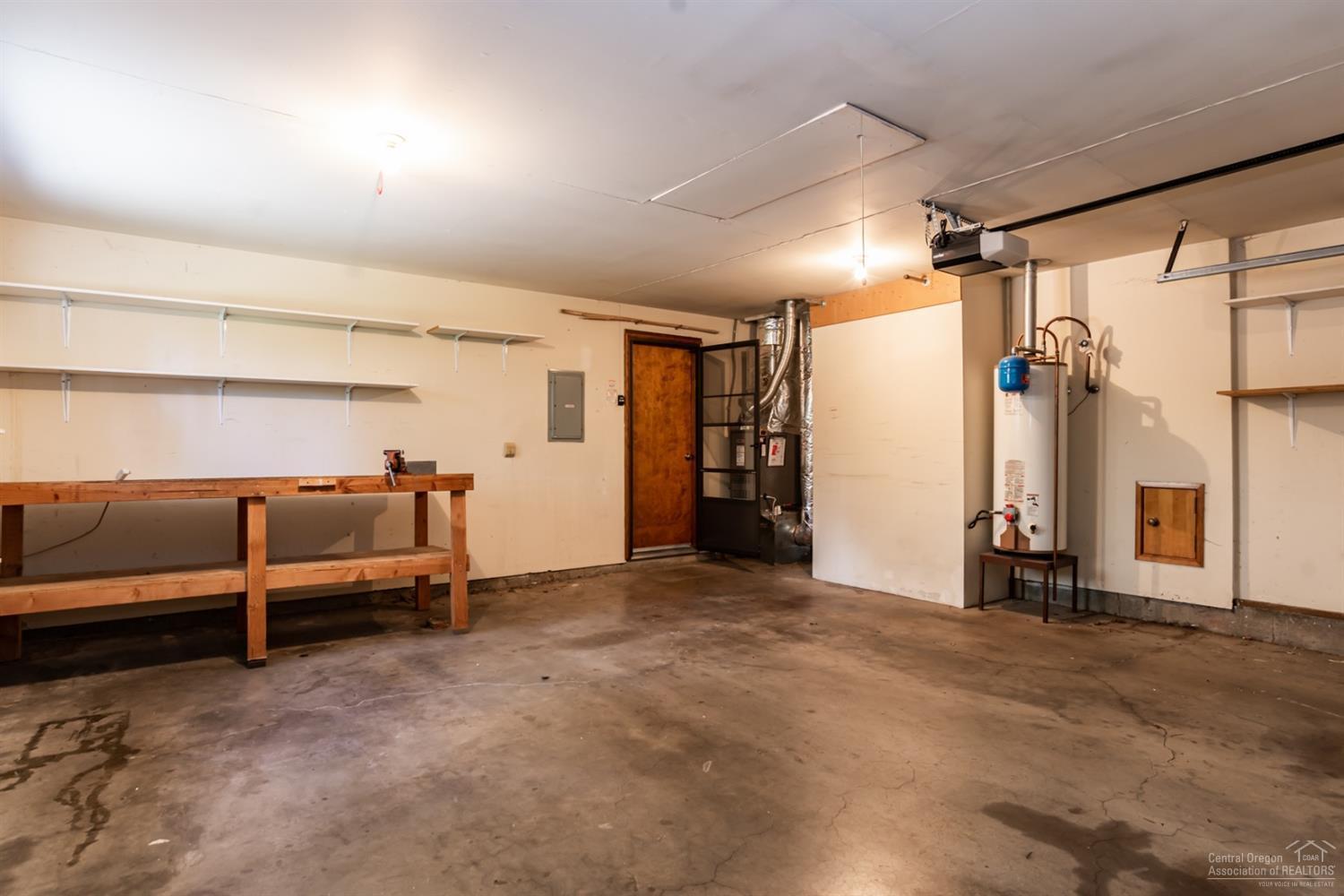 Airpark Estate - Residential