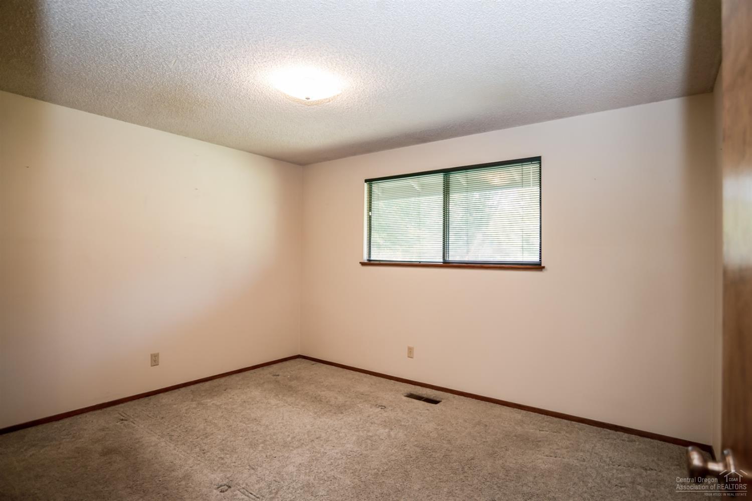 Airpark Estate - Residential