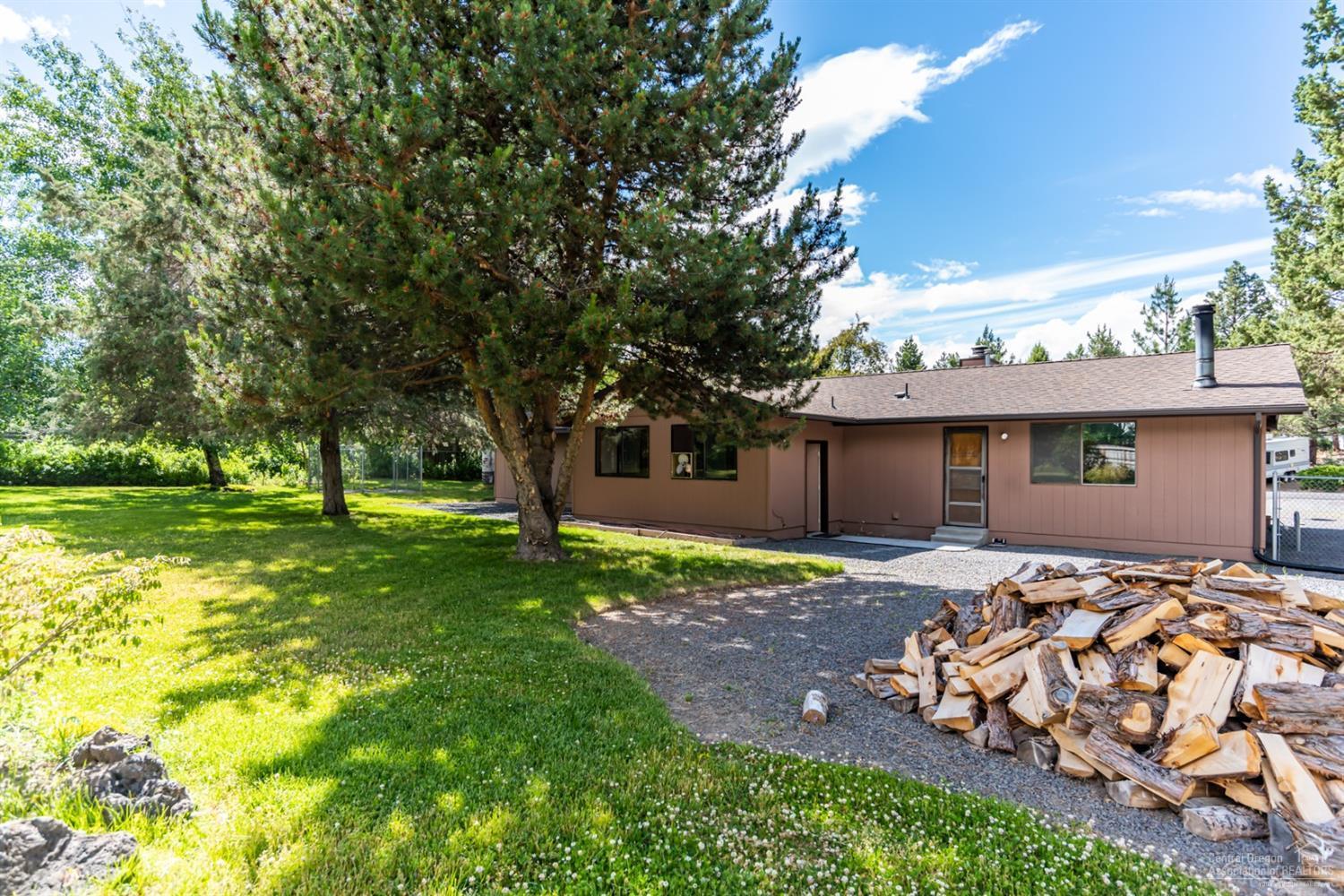 Airpark Estate - Residential