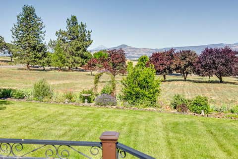 Tiny photo for 3939 Tami Lane, Central Point, OR 97502 (MLS # 220223389)