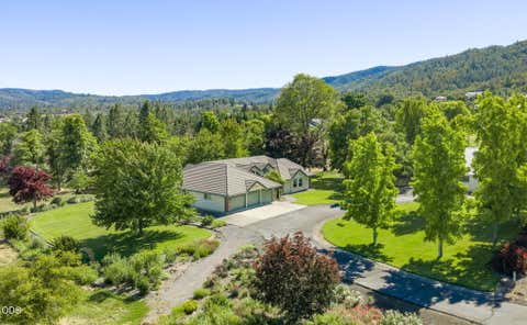 Tiny photo for 3939 Tami Lane, Central Point, OR 97502 (MLS # 220223389)
