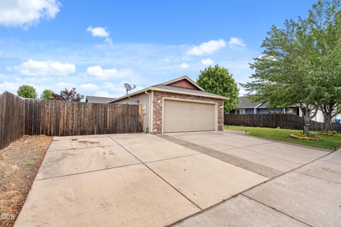Tiny photo for 3929 Connor Drive, White City, OR 97503 (MLS # 220223101)