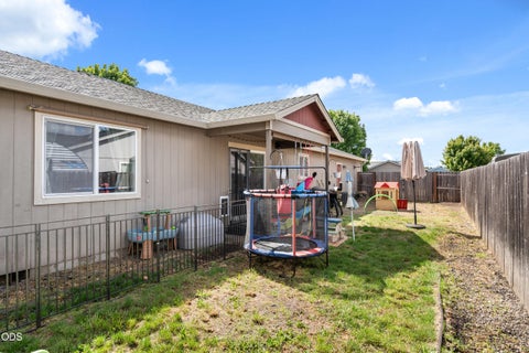 Tiny photo for 3929 Connor Drive, White City, OR 97503 (MLS # 220223101)