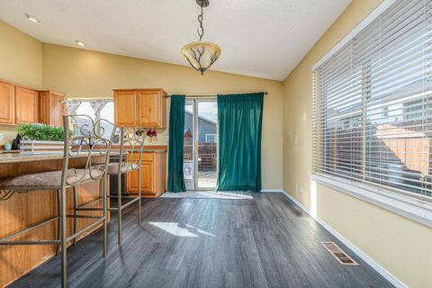 Tiny photo for 16465 Riley Drive, La Pine, OR 97739 (MLS # 220217379)