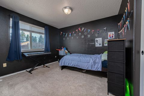 Tiny photo for 16465 Riley Drive, La Pine, OR 97739 (MLS # 220217379)