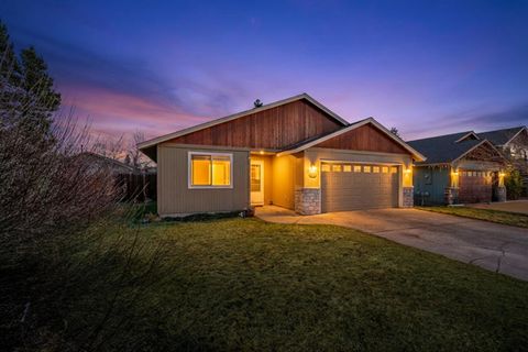 Tiny photo for 16465 Riley Drive, La Pine, OR 97739 (MLS # 220217379)