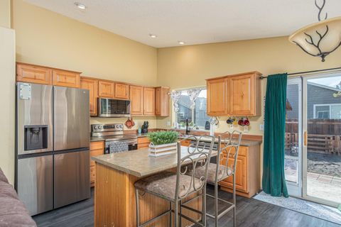 Tiny photo for 16465 Riley Drive, La Pine, OR 97739 (MLS # 220217379)