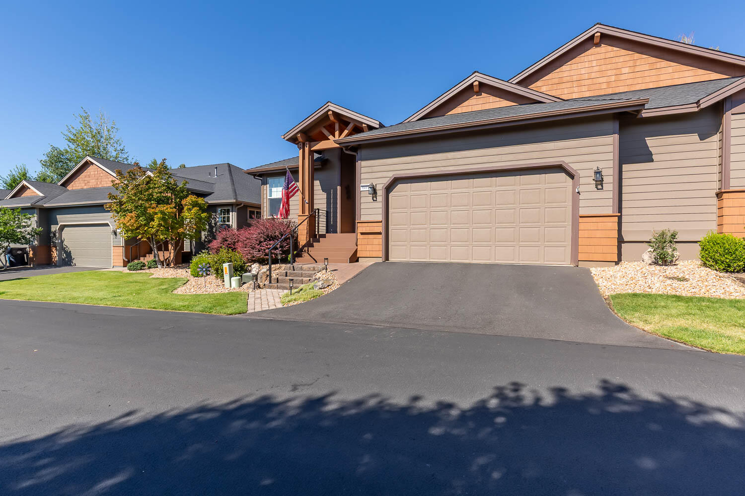 8413 forest ridge Loop