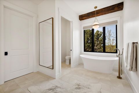 Tiny photo for 16693 SW Starview Drive, Powell Butte, OR 97753 (MLS # 220217215)