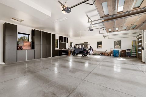 Tiny photo for 16693 SW Starview Drive, Powell Butte, OR 97753 (MLS # 220217215)