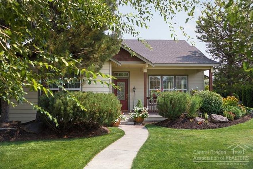 Wonderful one level craftsman with inviting front porch. Wood floors and vaulted ceilings are among the features of the home. Open kitchen with pantry and nice dining area. Master Bdrm is 11 1/2X15 with a large bath and large walk in closet. Beautiful home in move-in condition. 7x16 Storage bldg. Additional parking. Mature landscape and 22x22 finished garage with shelving.